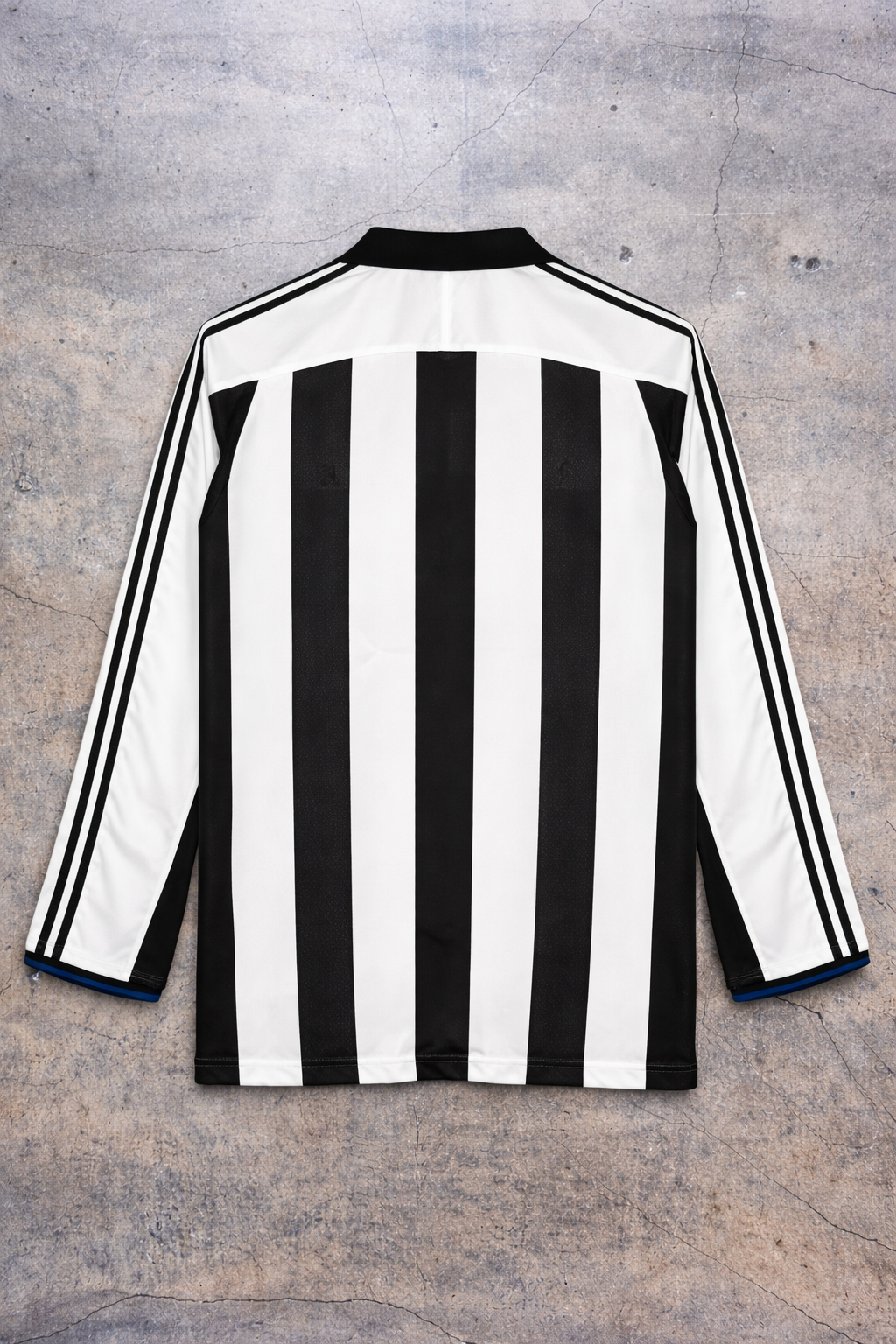 Newcastle United 2003/05 Home Shirt