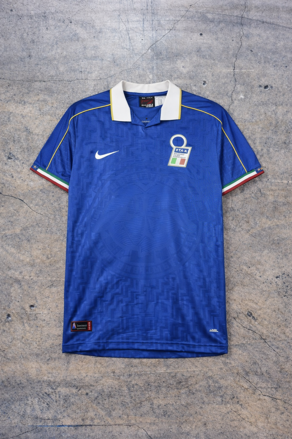 ˢᵗᵒᶜᵏ Italy 1996 Euro Home Shirt