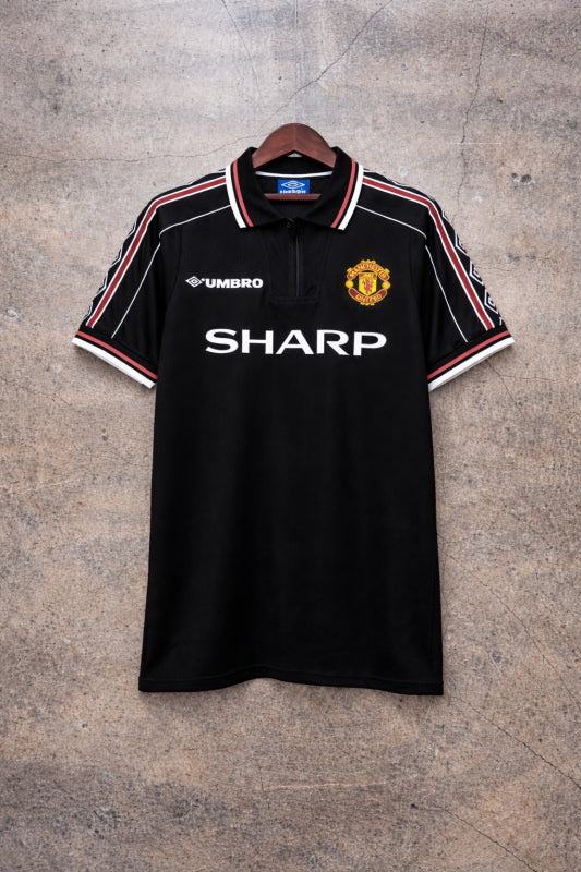 Manchester United 1998/1999 Alternative Shirt